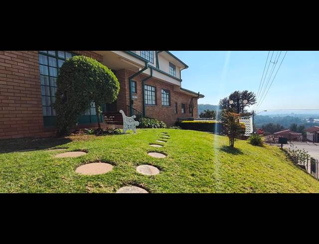 5 BEDROOM HOUSE FOR SALE IN LAUDIUM